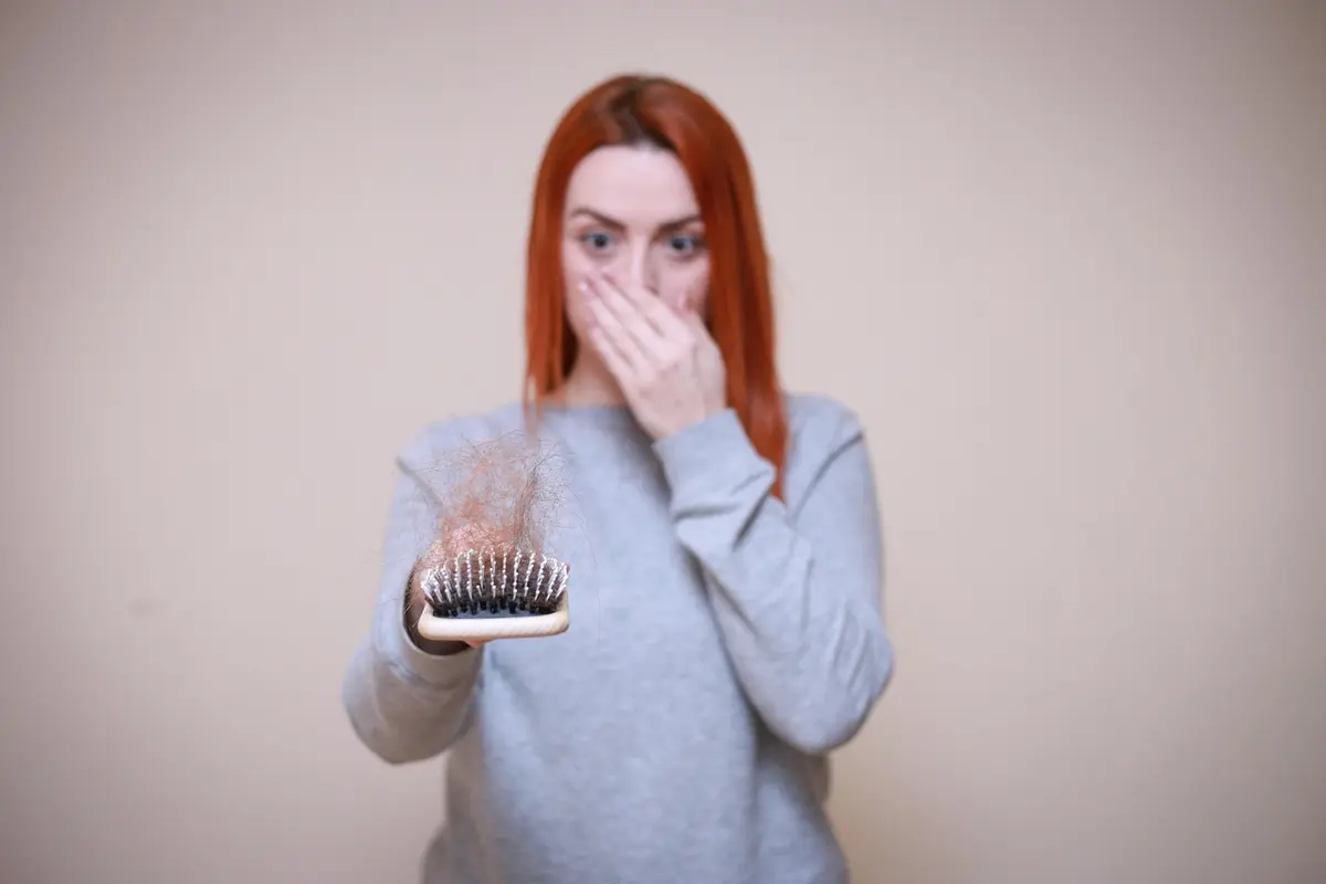 10 melhores escovas de cabelo que desembaraçam sem quebrar os fios