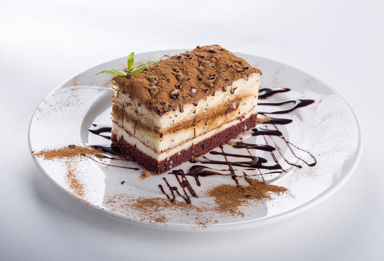 Bolo de aniversário simples que impressiona qualquer convidado