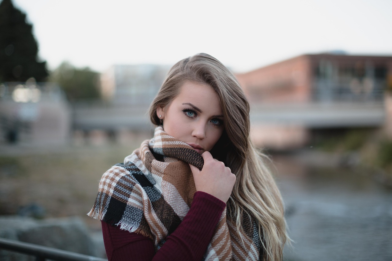 Fotos de maquiagem simples que são puro charme e elegância